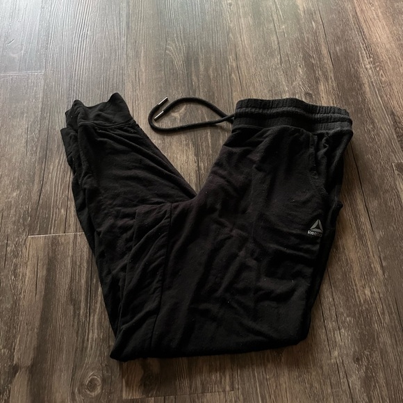 Reebok Thin Black Sweatpants Size M - Picture 1 of 5